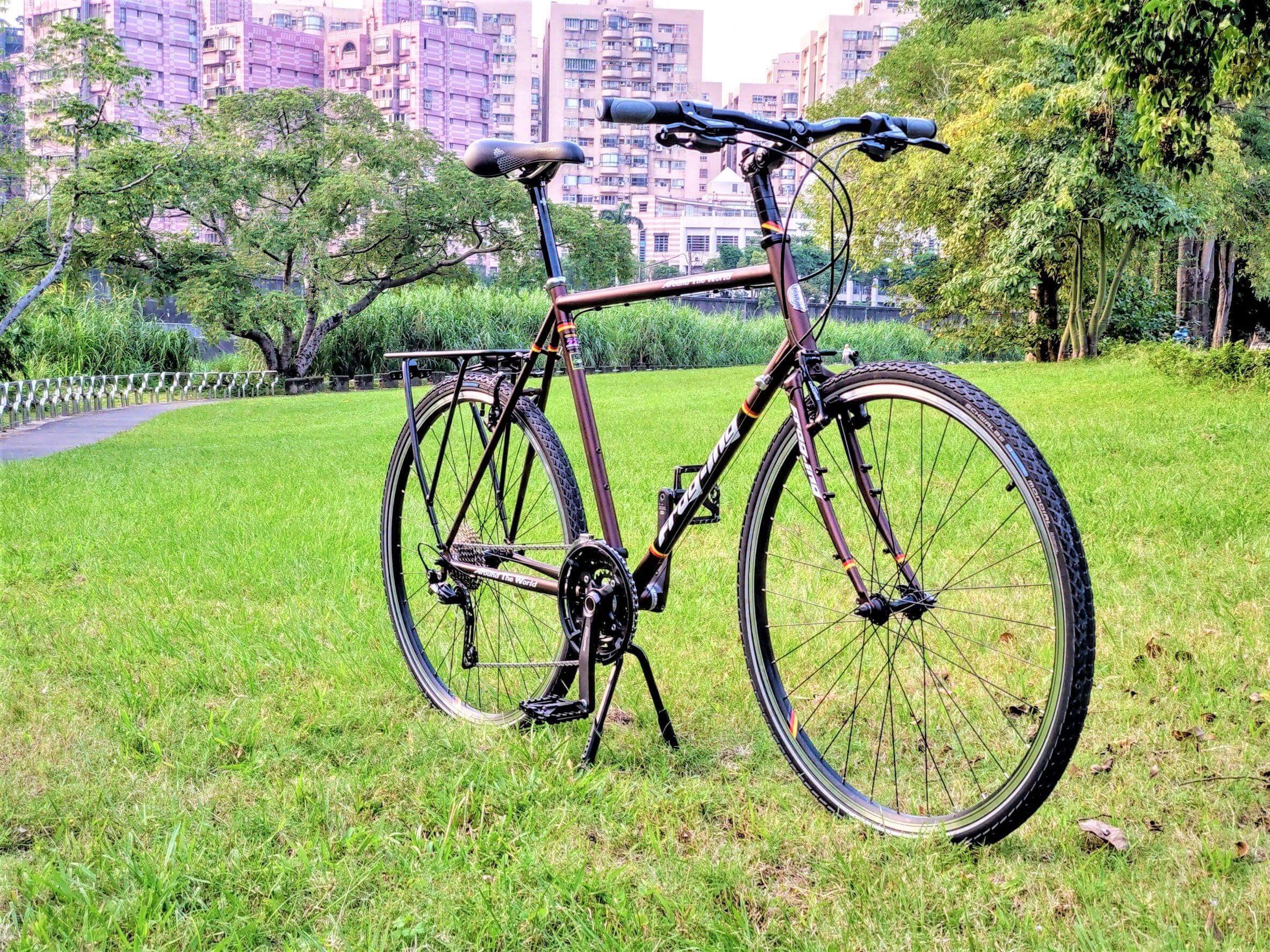 30 gears touring bike