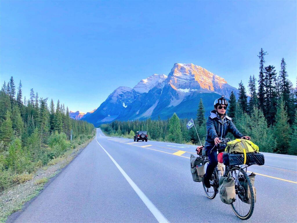 Explore bicycle touring routes in the world: Great Divide Mountain Bicycle Route, North America