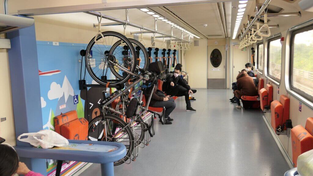 Bicycle-friendly Train