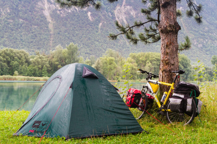 3 ways of tent on a bike: bike camping