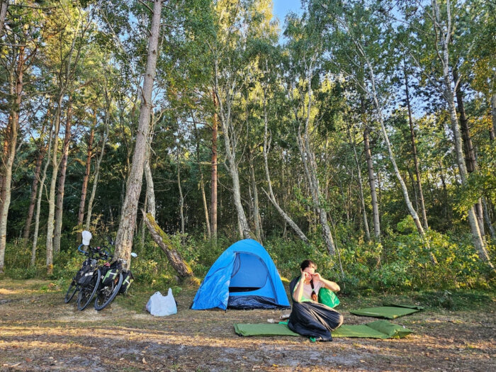 10月旅遊時，露營也很適合